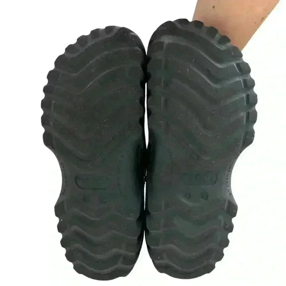 🦩Crocs Black Clogs Mens Size 7 Womens Size 9 sandals